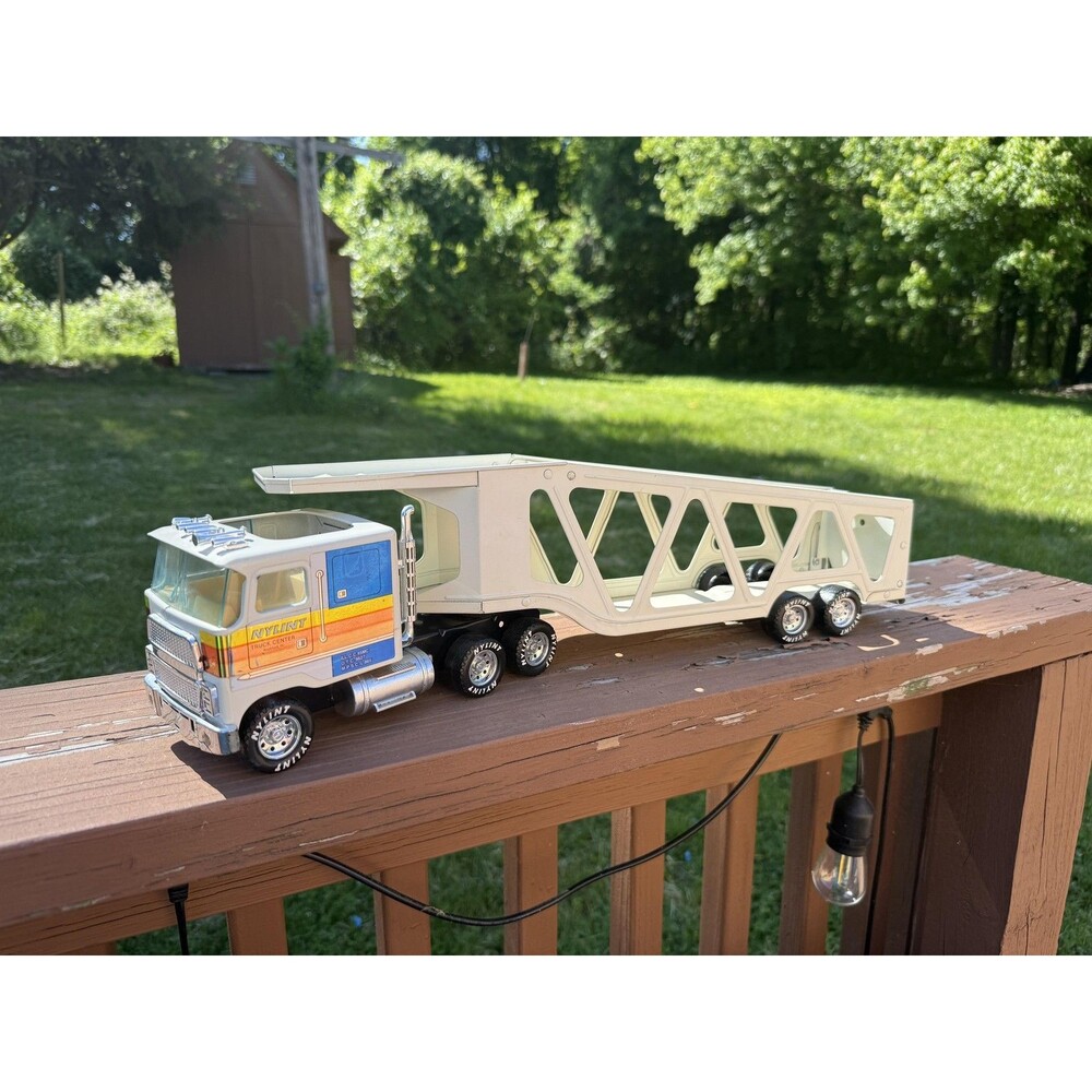 Vintage Nylint Pressed Steel Car Carrier Semi Truck Toy White Made In USA